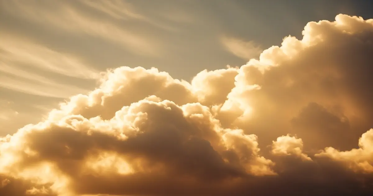 Dream About Clouds: Symbolic Meanings & Spiritual Interpretations